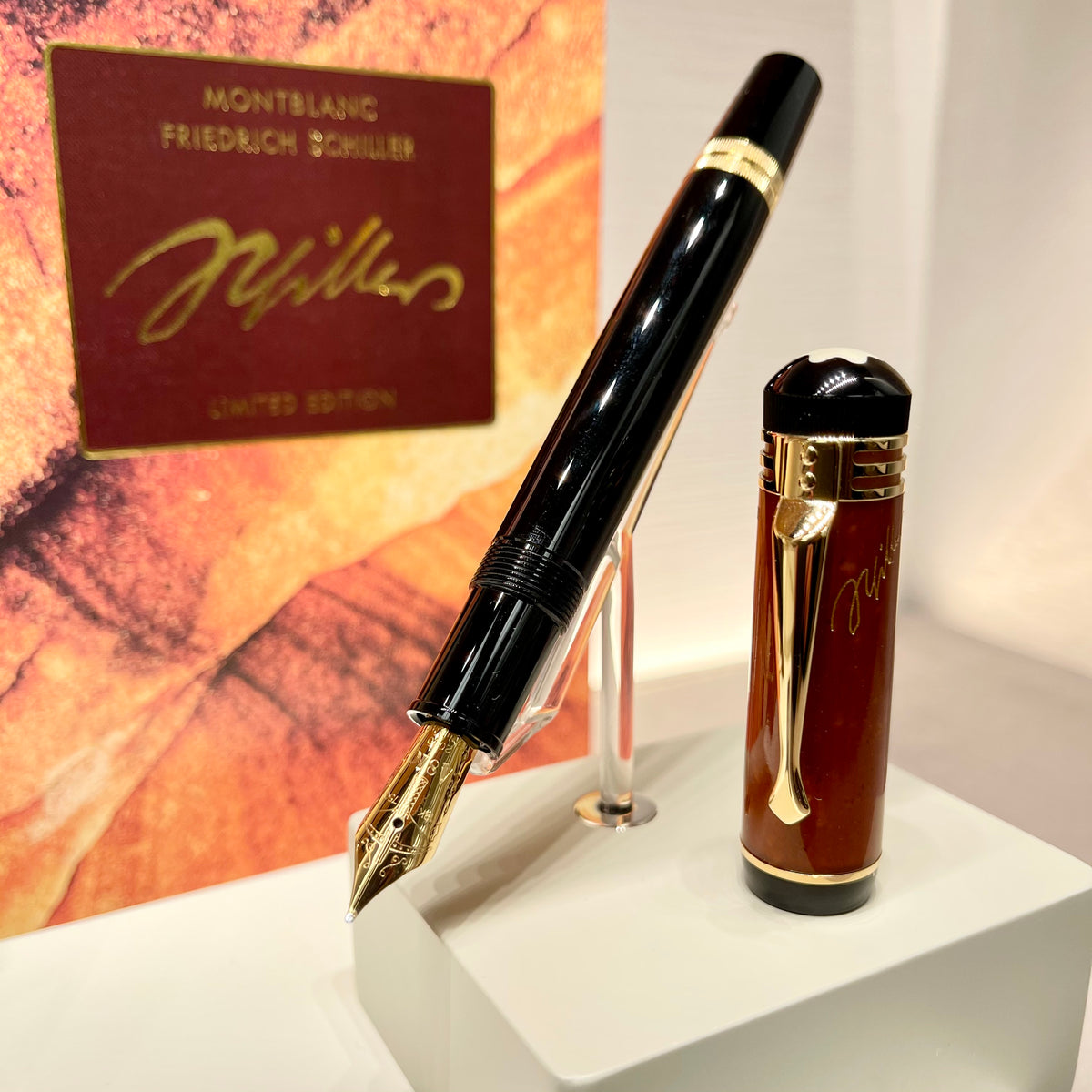 Montblanc Writers Edition Friedrich Schiller Set - Main Image