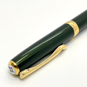 Diplomat Excellence A2 Ballpoint Evergreen Gold Trim