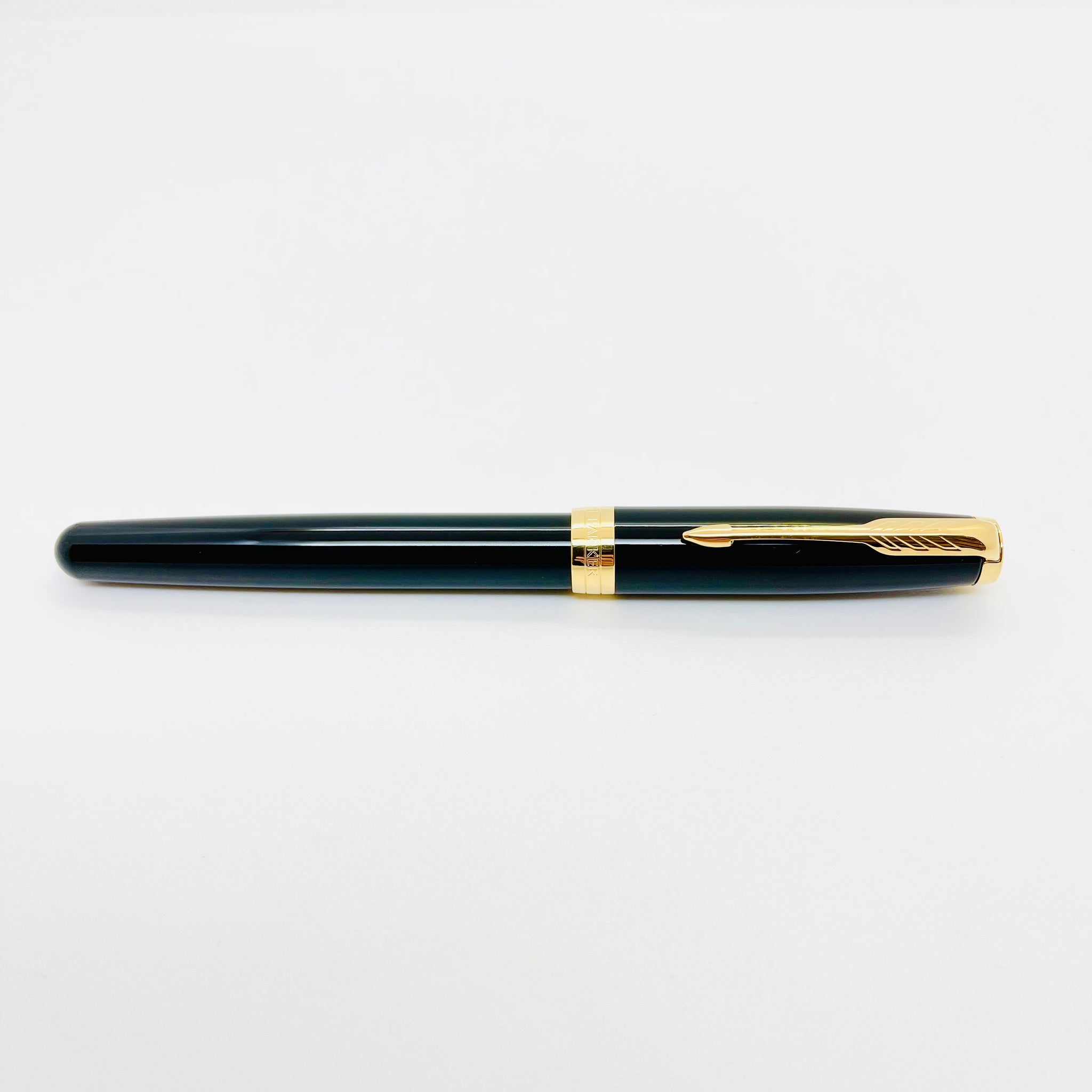 Parker Sonnet Fountain Pen Black Lacquer Gold Trim – Reid Stationers