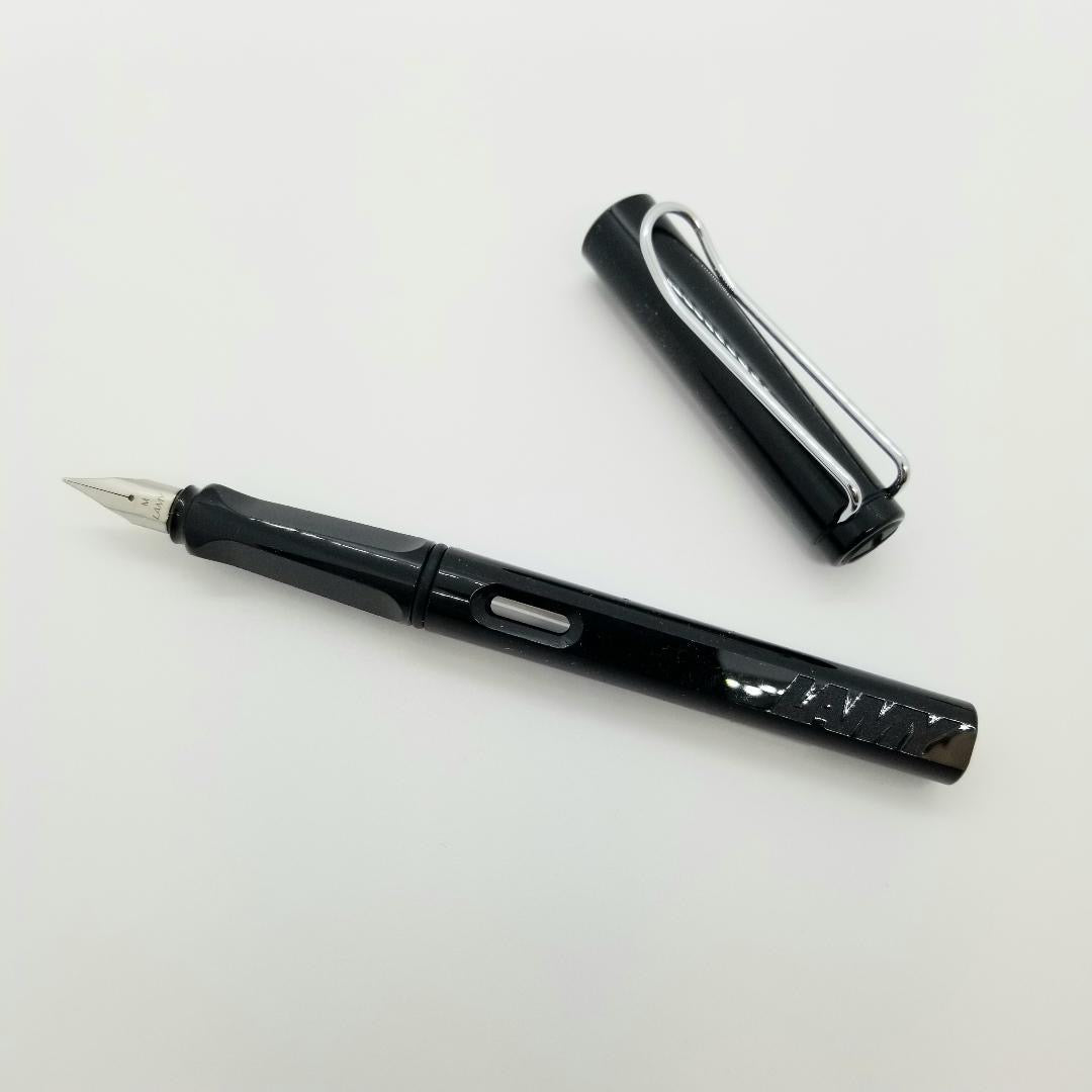 LAMY Safari Füller In Schwarz Mit 5 Schwarzen Tintenpatronen | Schreibtisch-Clip | Ideal Für Schule, Büro & Alltag